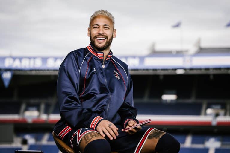 A partir deste mês, o ALL – Accor Live Limitless servirá, em 22 hotéis Accor espalhados pelo país, os pratos favoritos de craques do PSG.