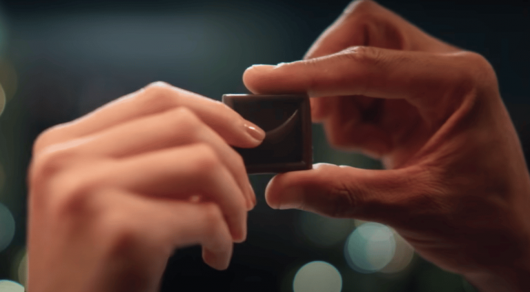 Lacta Intense, marca pertencente a Mondelez Brasil, tem como propósito reforçar as relações intensas e verdadeiras.