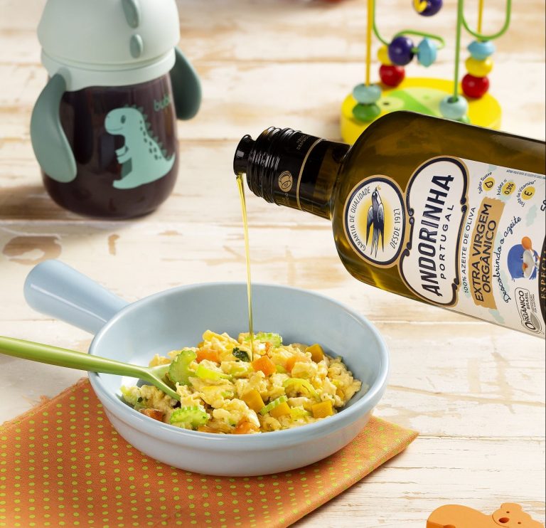 A Andorinha, inspirada na introdução alimentar, lança o Azeite Andorinha Extra Virgem Orgânico Descobrindo o Azeite.