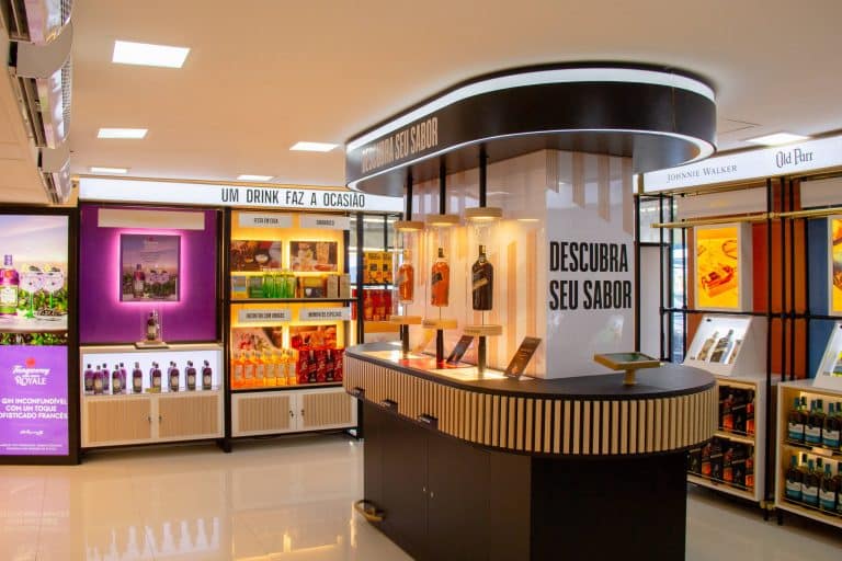 A Diageo e a Score Retail inauguraram, neste sábado, a primeira loja My Experience Bar dentro do Pão de Açúcar da Avenida Washington Luiz.