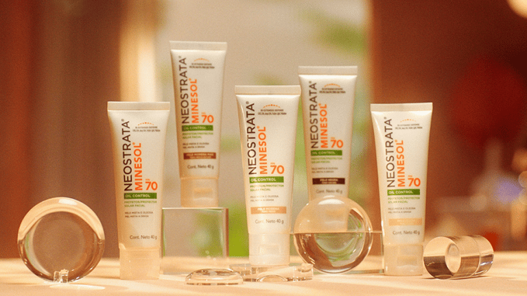 A NEOSTRATA, marca de dermocosméticos da J&J Consumer Health, lança sua maior campanha para a linha de protetores solares faciais.