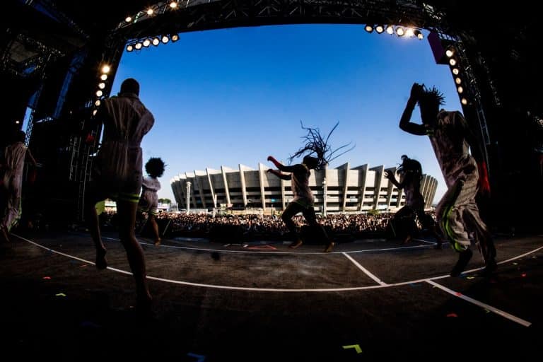 A Amstel e o Festival Sarará se juntam na nona edição do evento para sentir e celebrar a multiplicidade dos encontros e da música.