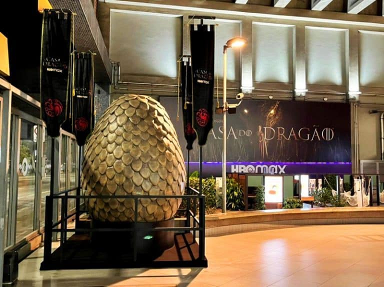 A HBO Max lança, após o sucesso de Guerra dos Tronos, a série "A Casa do Dragão", um dos prelúdios mais aguardados de 2022.