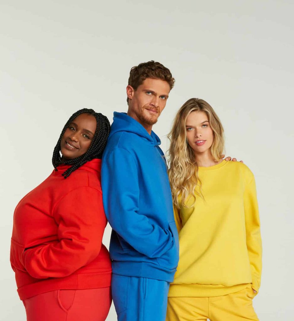 A Reserva, marca de roupas do Grupo AR&Co, acaba de lançar a sua democrática nova marca de básicos, a Simples.