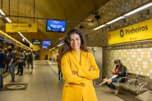 JCDecaux anuncia contrato de 10 anos com a ViaQuatro para assumir a operação publicitária da Linha 4-Amarela de metrô de São Paulo.