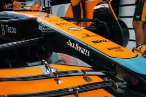 Jack Daniel’s e McLaren Racing firmam parceria que promete se estender por muitos anos no universo da Fórmula 1.