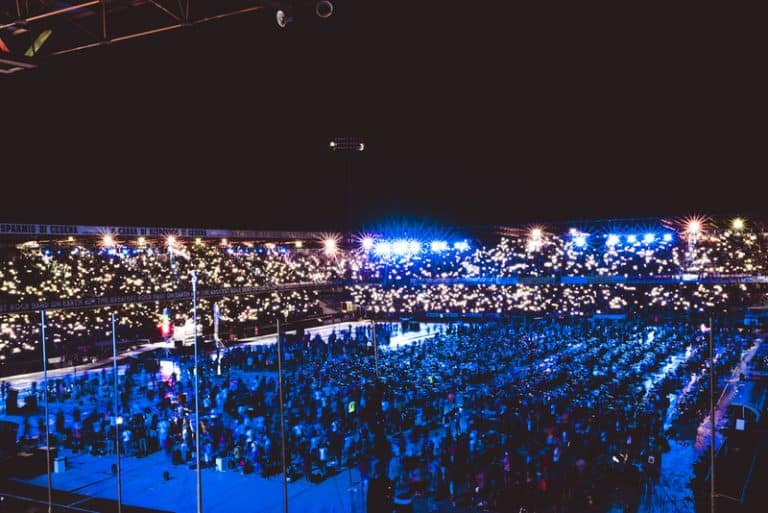 Concurso da Localiza leva 10 pessoas ao Rockin'1000 em São Paulo