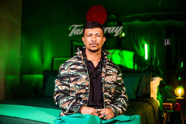 A Tanqueray acaba de anunciar que o cantor Xamã, sucesso nas plataformas de streaming, é o mais novo embaixador da marca. 