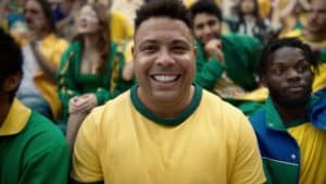 A Betfair, usando uma expressão popular do futebol brasileiro, lança a campanha "O Jogo é Outro", com filme estrelado por Ronaldo e Rivaldo.