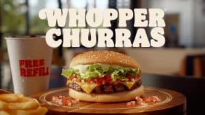 O Burger King lança, para comunicar o lançamento do Whopper Churras, uma campanha com presença na TV, nas praças de SP e RJ.
