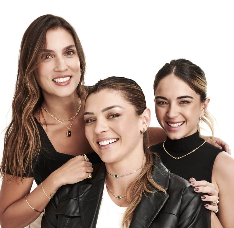Jamming Joias, marca de joias originais e versáteis das sócias Paula Bernardes e Paola Paz, lança collab com a atleta Rosamaria Montibeller.