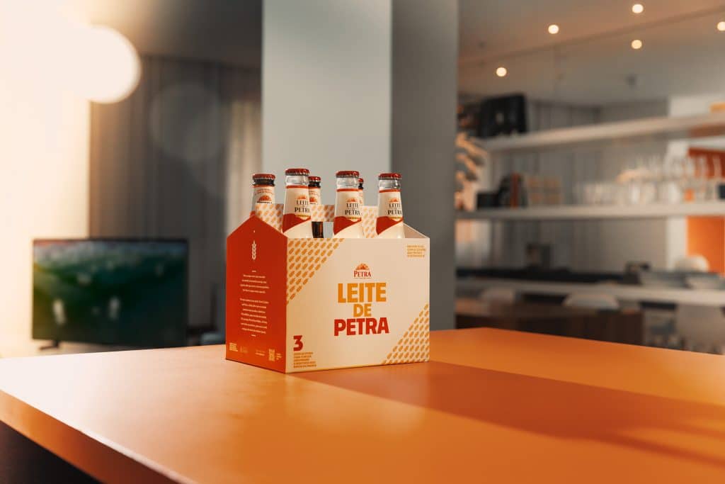 Petra apresenta em campanha o 'Leite de Petra Malte': um novo jeito de consumir o grão que dá origem ao Petra Malte.