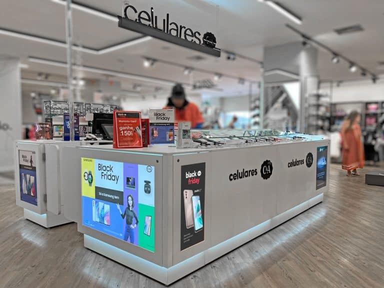 “Descontos que combinam com tudo”. Este é o mote da C&A para quem comprar, durante o mês de novembro, produtos da divisão Fashiontronics.
