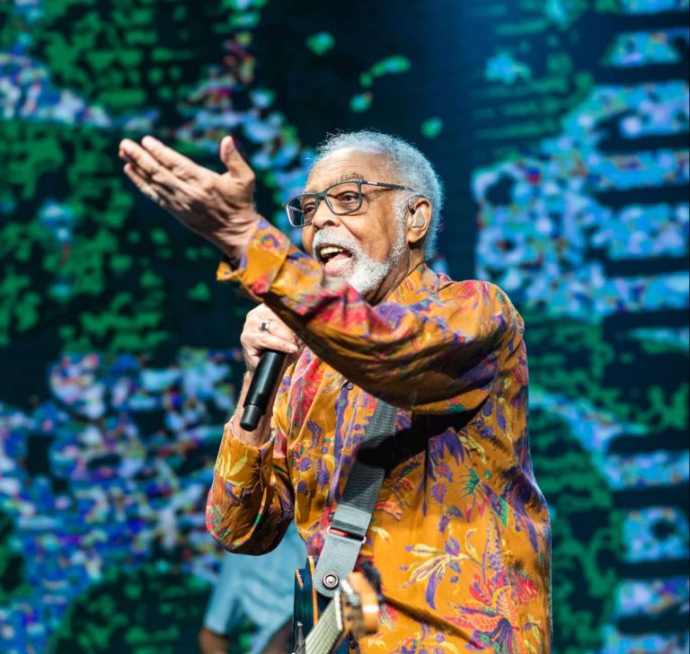 Ao som de nova versão de "Estrela", música regravada por Gilberto Gil, Natura resgata a forma como as crianças percebem e sentem o mundo.