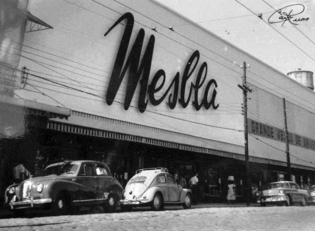 A Mesbla voltou!, de Daniel Aguado, fala sobre a volta da marca ao mercado brasileiro após um longo e tenebroso período de hibernação.