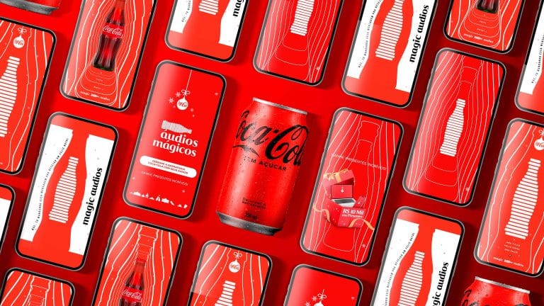 A Coca-Cola mistura tecnologia e magia para transformar áudios de boas festas em surpresas que tornarão o momento ainda mais inesquecível.