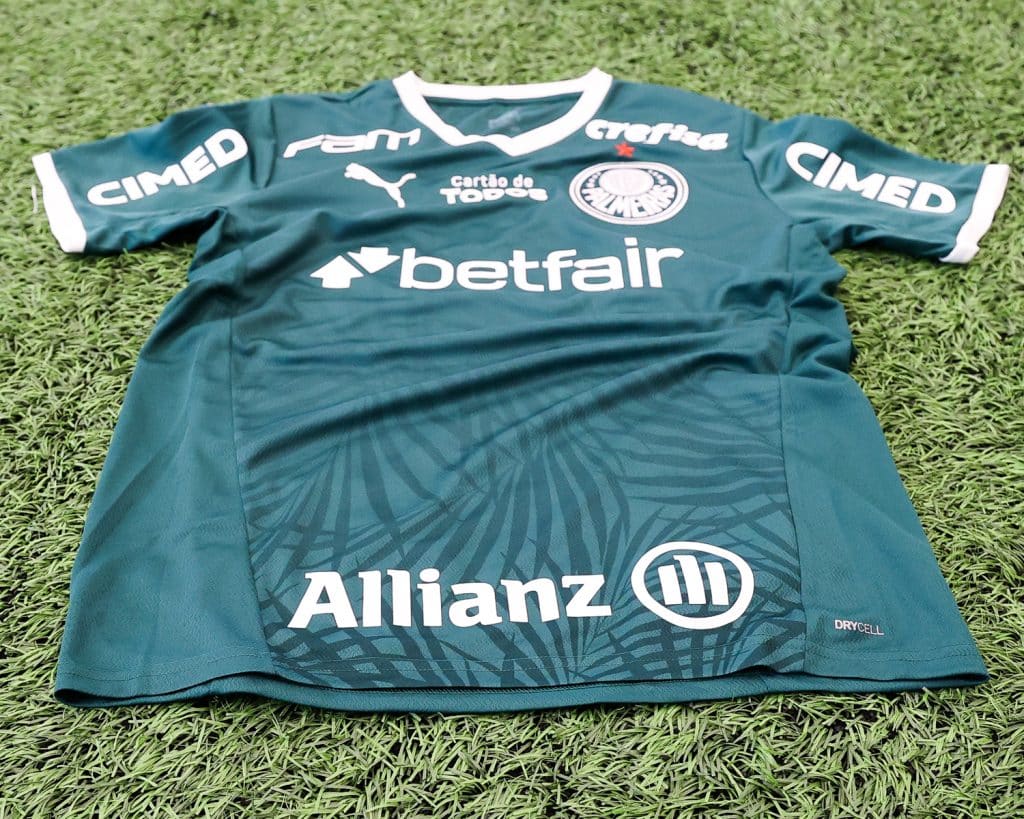 Allianz Seguros anuncia patrocínio ao time de futebol feminino do Palmeiras e vai estampar sua logomarca na barra frontal do uniforme.