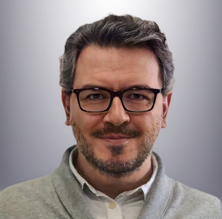 A Heads passa a contar, após a saída de Cláudio Loureiro do cargo de CEO, indo para o Brivia Group, com uma nova liderança.