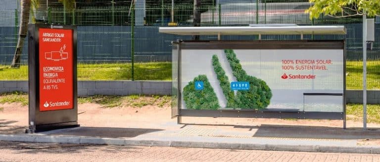 O Santander, em parceria com a Streetwise, leva para Porto Alegre 35 pontos de ônibus sustentáveis que consomem energia solar.