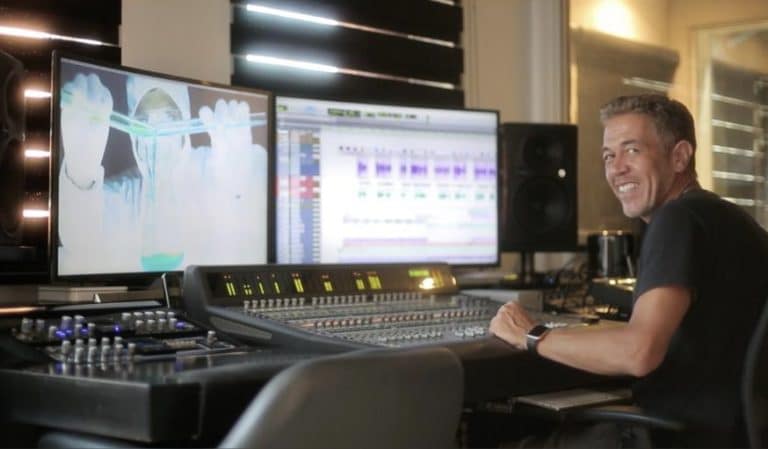 A Capitão Musical, produtora liderada pelo profissional Paulinho Bessa, festeja 20 anos e inicia 2023 com novidades.