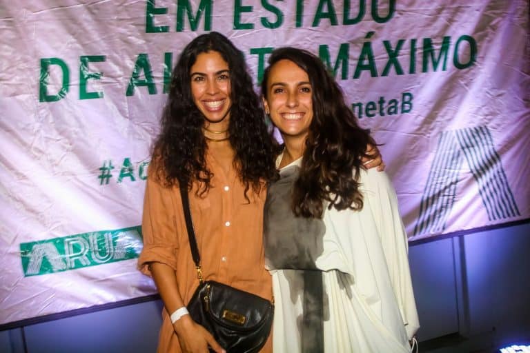 A apresentadora Bela Gil anuncia que agora é parceira criativa de uma trilha de projetos da Maria Farinha Filmes