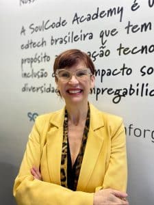 A SoulCode Academy anuncia a chegada de sua nova Diretora de Marketing e Comunicação, líder de growth, a profissional Cintia Mourão.