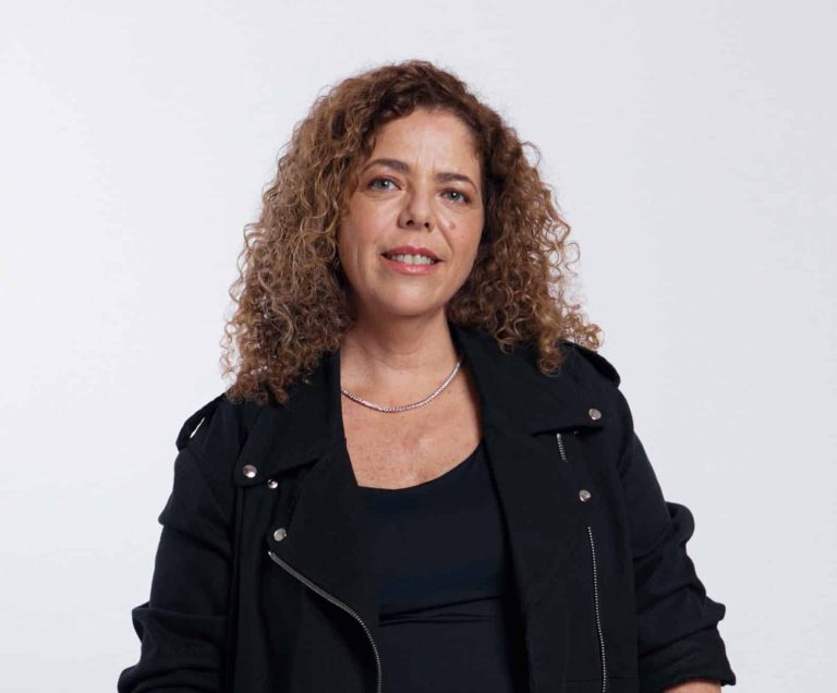 Renata Valio chega à DM9 com a missão de solidificar o casamento entre mídia e pensamento criativo em todas as campanhas para os clientes.