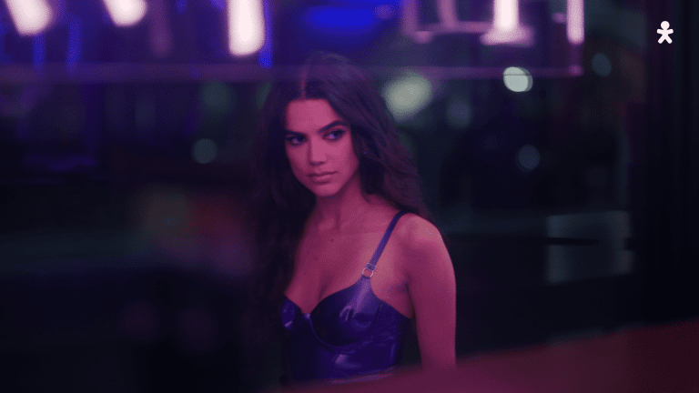 A Vivo, embalada pelo som "Noite Preta”, tema de novela sucesso dos anos 90, apresenta as “criaturas da night” em sua nova campanha