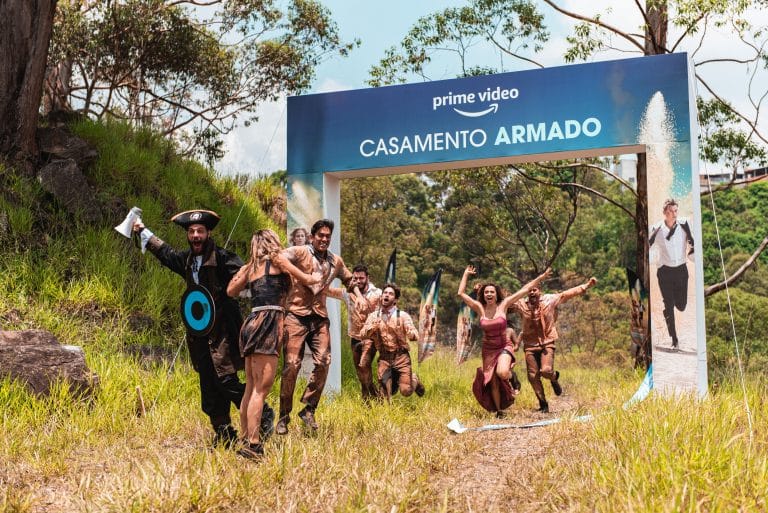 A agência Purple Cow criou uma campanha para o lançamento de Casamento Armado, que acaba de chegar ao Prime Video.