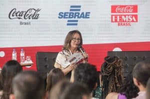 A Coca-Cola anunciou, após contribuir para a capacitação de mais de mil mulheres em 2022, a nova fase do projeto "Empreenda como uma mulher".