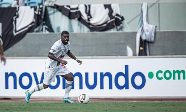 A rede varejista NovoMundo .Com é uma das marcas patrocinadoras do Campeonato Goiano 2023, o estadual de futebol de Goiás.