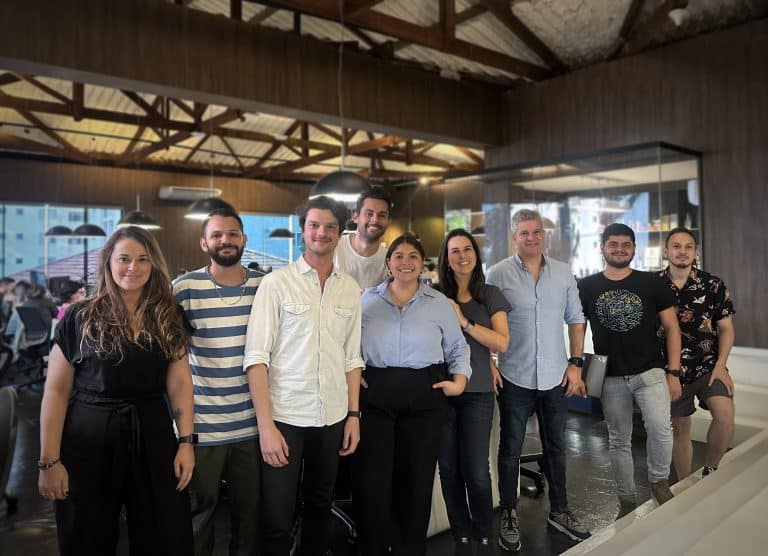 A Jotacom é a nova agência de publicidade do Sem Parar, empresa do grupo Fleetcor e líder em meios de pagamentos automáticos no Brasil.