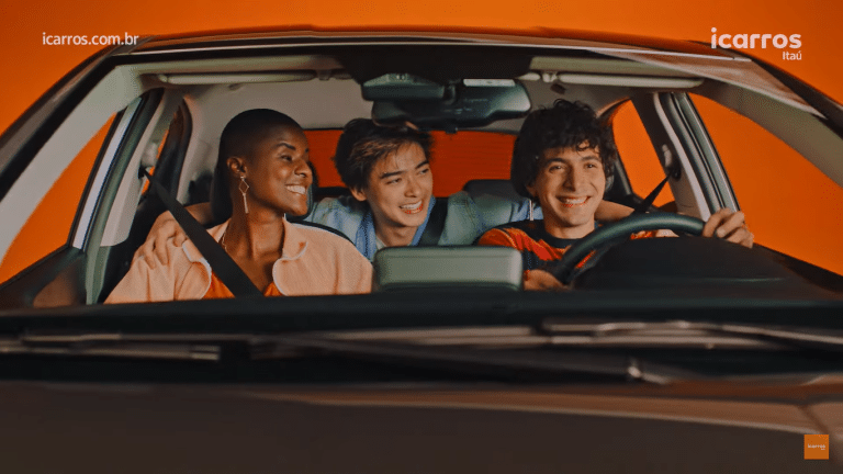 O Itaú acaba de apresentar ao público o posicionamento da nova marca icarros, marketplace automotivo do banco.