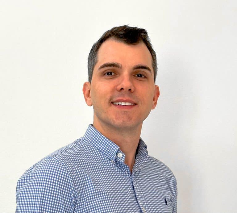 A Gênica, empresa 100% brasileira especializada em bioinsumos, anuncia a chegada do profissional Dyogo Machado como CCO.