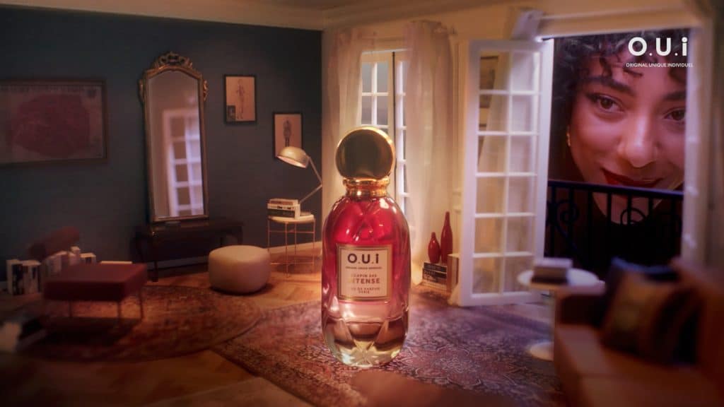 A marca de alta perfumaria francesa O.U.i Paris acaba de lançar uma campanha que tem como mote o conceito "C'est Géant".