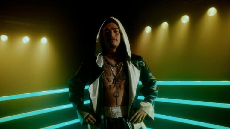 O influenciador Whindersson Nunes se juntou, em uma nova e inédita parceria, com a Oi, para retornar ao cenário musical lançando Bora-Bora.