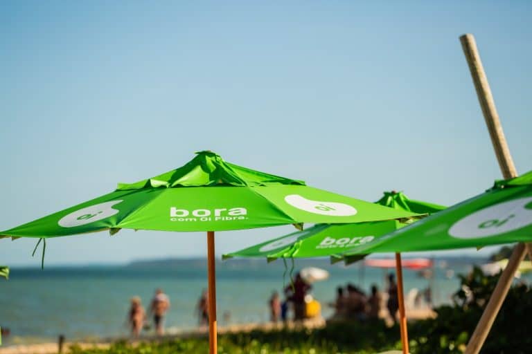 Os frequentadores da Orla Norte poderão conferir nas barracas de praia Areia Beach, Axé Moi e barraca do Gaúcho ação da Oi Fibra.