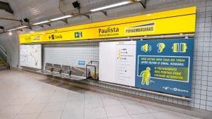 A Pernambucanas anuncia que a estação Paulista da Linha 4-Amarela de metrô de São Paulo passa a ser chamada de Paulista Pernambucanas.