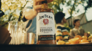 A marca de bourbon Jim Beam, que possui mais de 225 anos de história, anuncia o lançamento de sua nova campanha no país.
