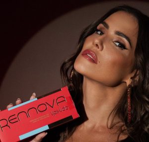 A Rennova aproveita o Dia do Beijo, comemorado hoje, dia 13 de abril, e lança uma nova campanha sobre o Rennova Lips.