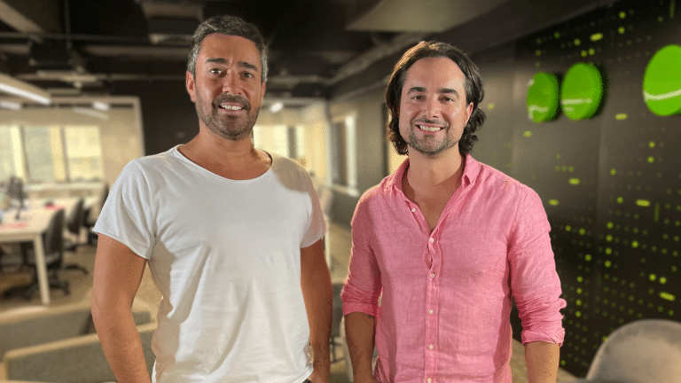 A partir do entendimento de que se trata de uma agência de marketing digital, Jüssi evolui seu posicionamento para "The Experience Agency".