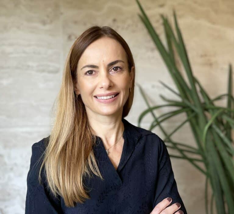 A profissional Angela Pinhati acaba de assumir a diretoria de Sustentabilidade da unidade da Natura &Co na América Latina.