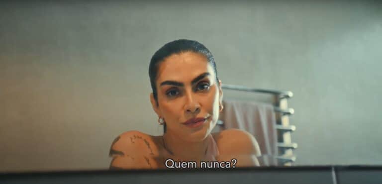 A Exeltis lançou, para fomentar discussões relacionadas à saúde de pessoas com útero, a campanha publicitária "EntreElas By Exeltis".