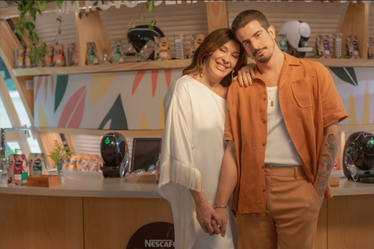 O Nescafé Dolce Gusto NEO apresenta sua nova campanha de Dia das Mães, nomeada "Especialistas em Presentes".
