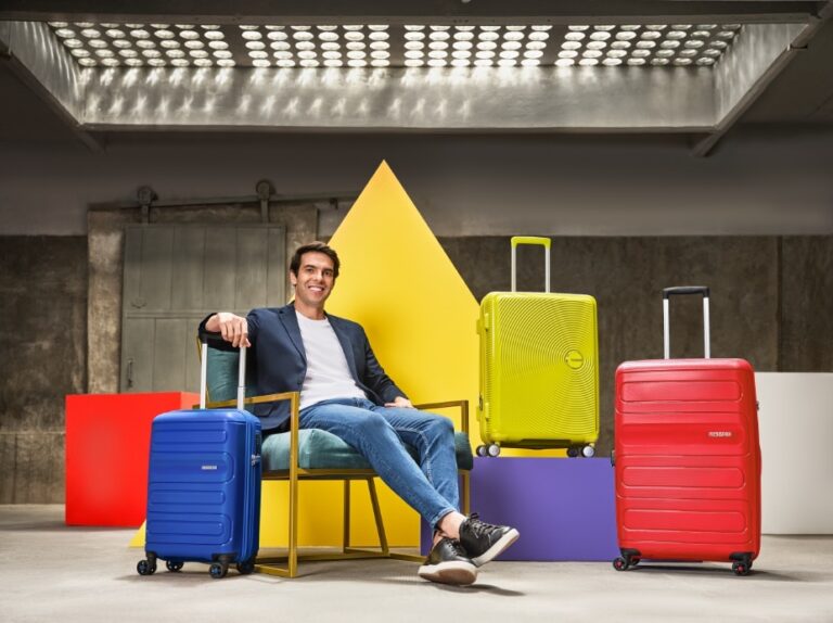 A American Tourister, marca que ganhou popularidade com as malas à frente do tempo no quesito leveza e resistência, comemora 90 anos.
