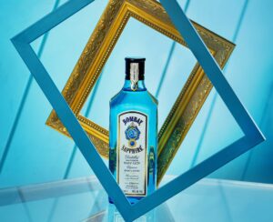 Até 22 de julho, a Bombay Sapphire, marca de gin premium pertencente ao Grupo Bacardi, promove a “Galeria de Drinks Bombay”.