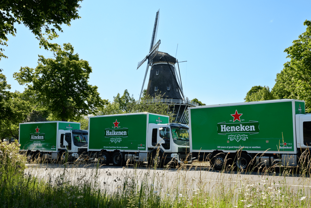 Saber escrever o nome certo não necessariamente garante bons momentos, mas a Heineken, a cerveja mais internacional do mundo sabe o que pode.