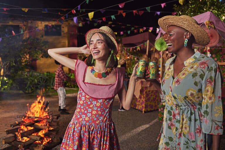 A Kuat foca na memória afetiva em sua nova campanha de São João nomeada "De Volta ao Gostinho do Meu País São João".