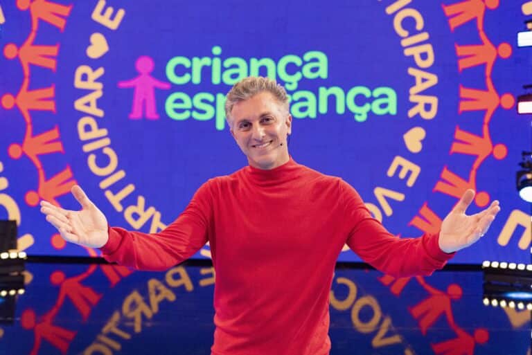Susana Vieira proclama a frase "eu estou no Criança Esperança desde a primeira edição" e empresta sua imagem para o Criança Esperança.