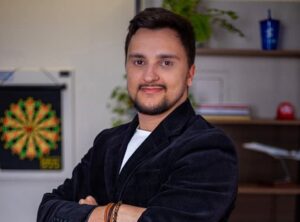 A Webedia Brasil anuncia o profissional Pedro Baars como novo diretor de vendas de Gaming, Betting, Tech & Telco.